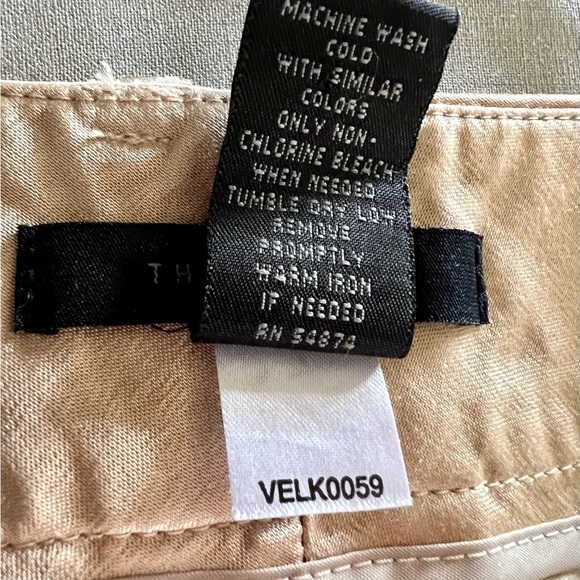 CALVIN KLEIN GOLD METALLIC MINI SKIRT - Picture 7 of 8